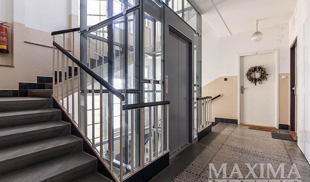 Prodej bytu 2+1 89 m², Praha – náhled fotky 16