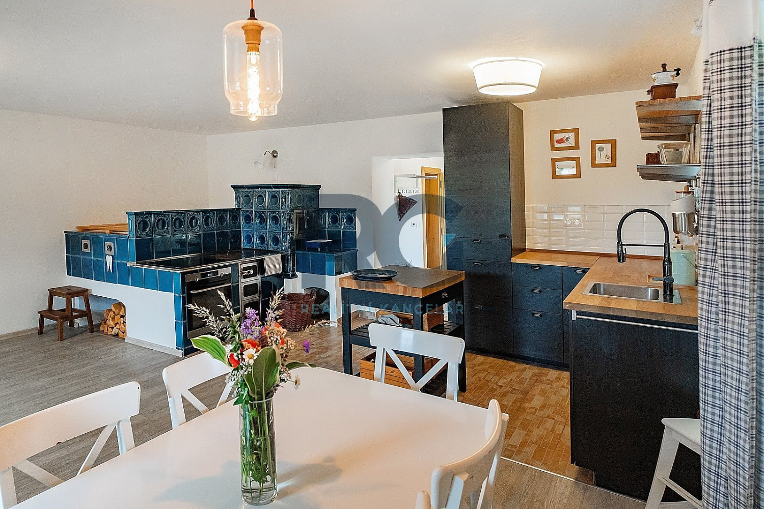 Prodej domu 174 m² s pozemkem 11 512 m²