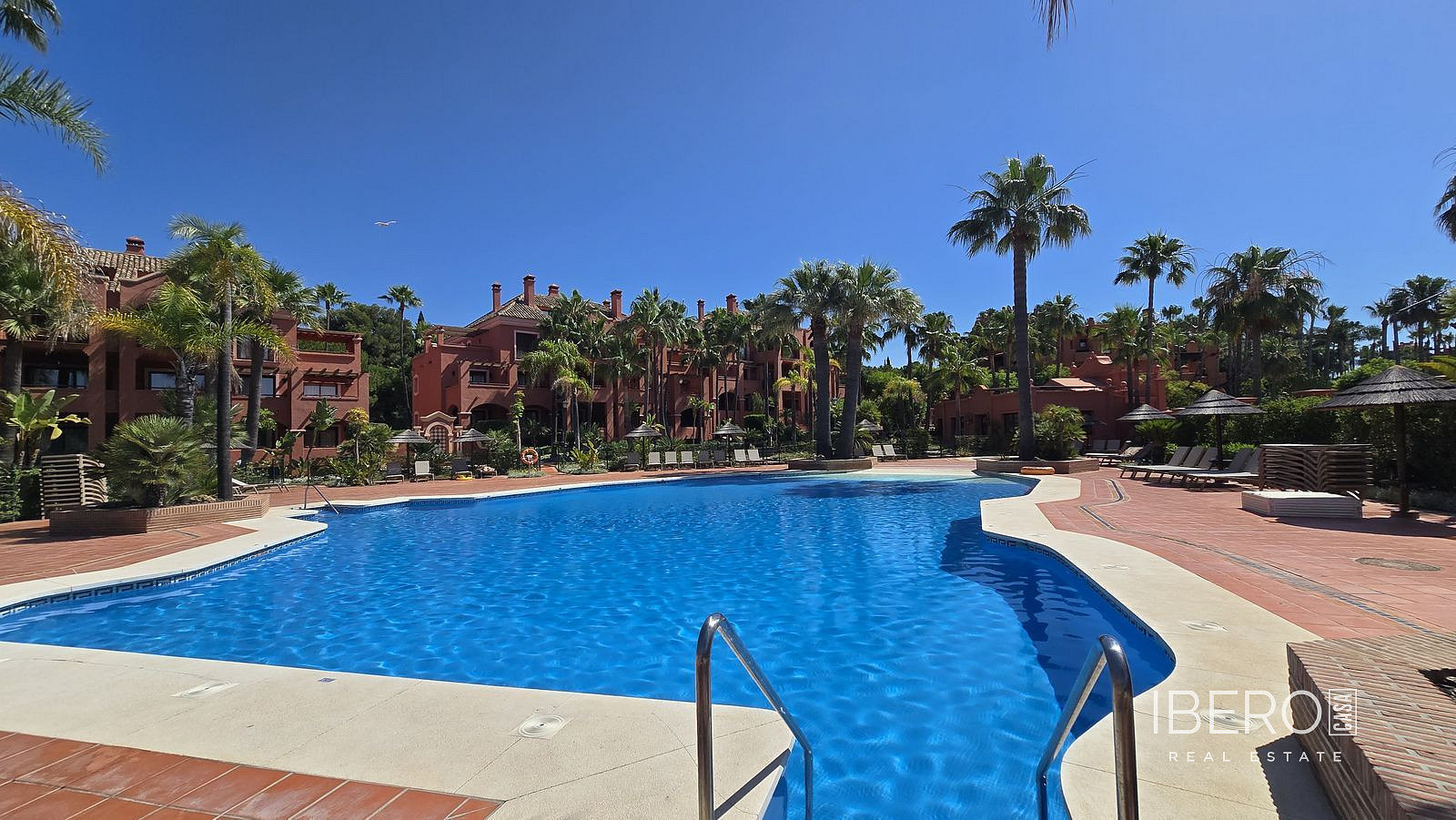 Piso 3+kk – Marbella, Nueva Andalucía - Vista 3
