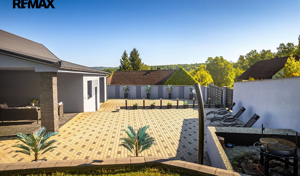 Prodej domu 171 m² s pozemkem 1 730 m², Žďár – náhled fotky 3