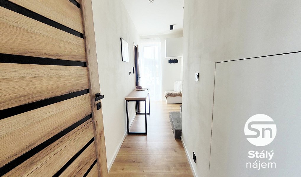 Pronájem bytu 3+kk 78 m², Svinaře – náhled fotky 6
