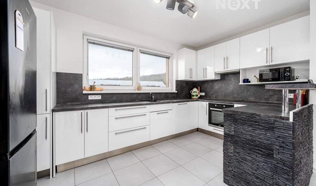 Prodej domu 130 m² s pozemkem 688 m², Králův Dvůr – náhled fotky 3