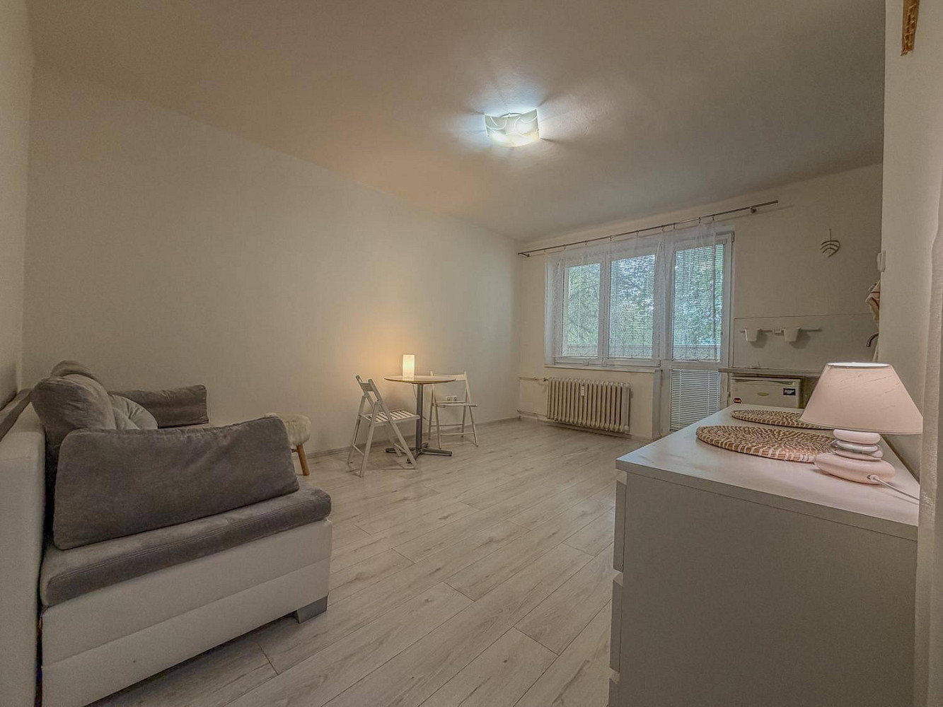 Pronájem bytu 1+kk 28 m² – fotografie 5
