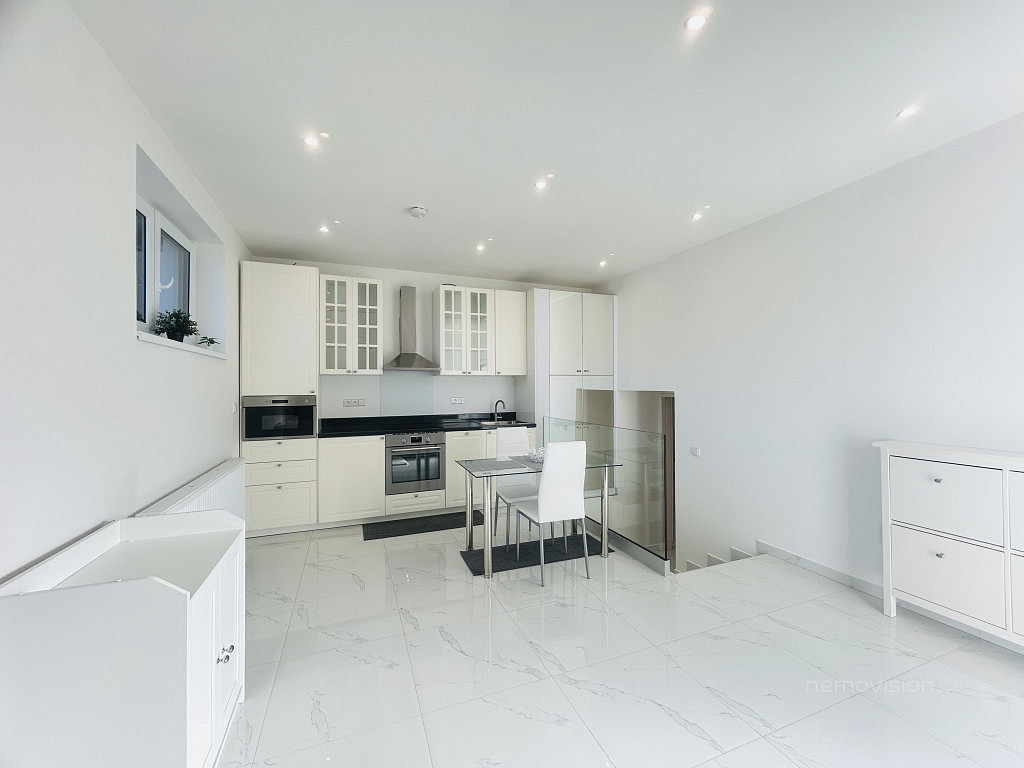 Pronájem bytu 2+kk 55 m²