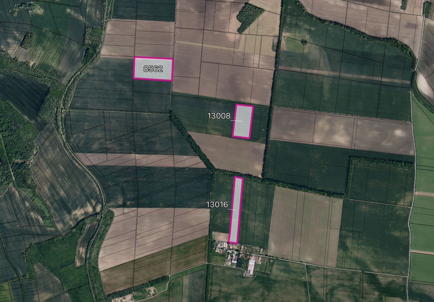 Prodej pole 90 356 m²
