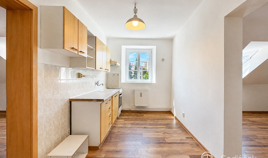 Pronájem bytu 2+1 64 m², Sokolov – náhled fotky 2