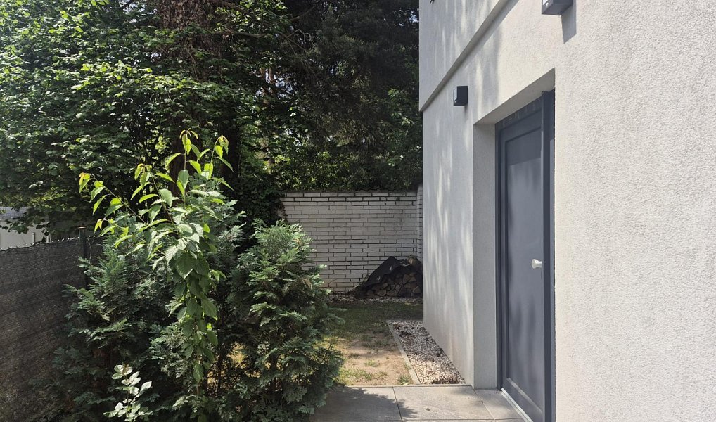 Pronájem domu 120 m² s pozemkem 350 m², Praha – náhled fotky 12