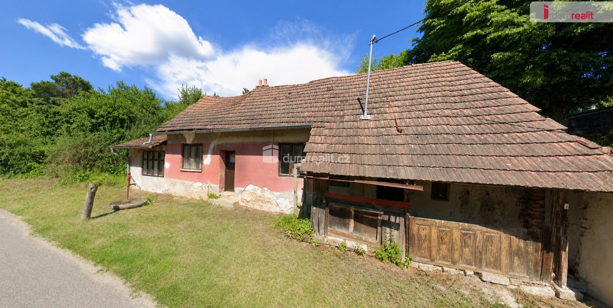 Prodej stavebního pozemku 174 m² – fotografie 3