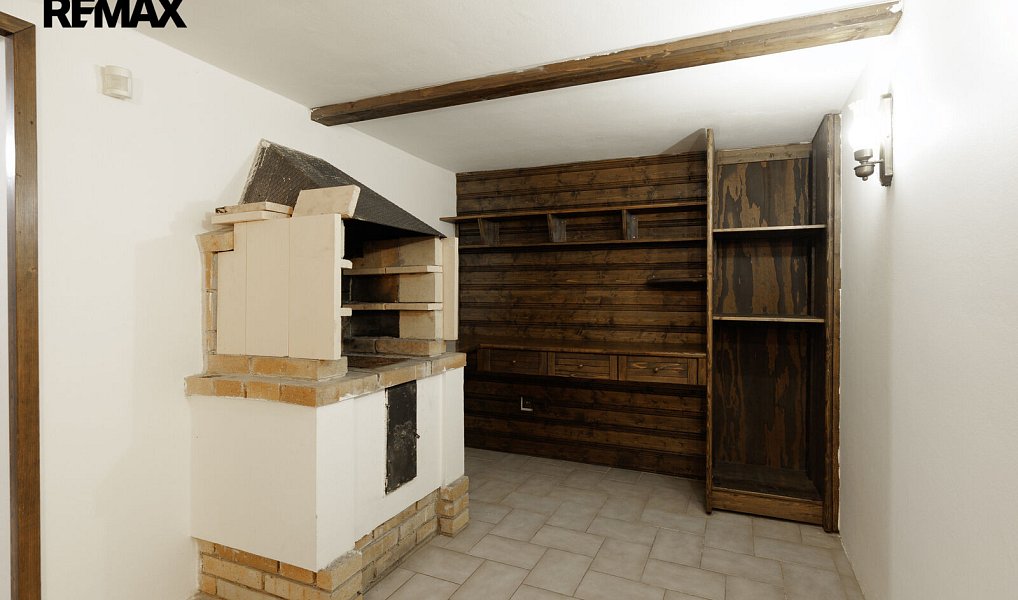 Prodej domu 520 m² s pozemkem 764 m², Roztoky – náhled fotky 34