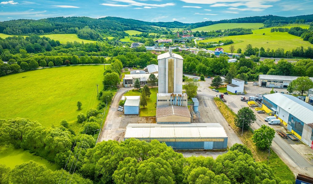 Prodej výrobních prostor 9 957 m², Kájov – náhled fotky 5