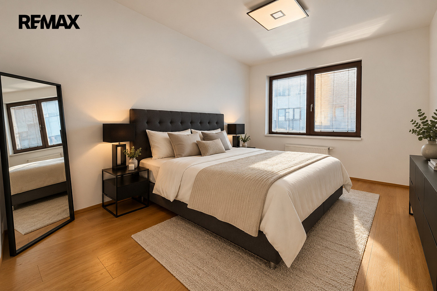 Pronájem bytu 3+kk 82 m² – fotografie 2