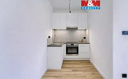 Pronájem bytu 2+kk 40 m², Tlučenská kolonie, Tlučná, okres Plzeň-sever