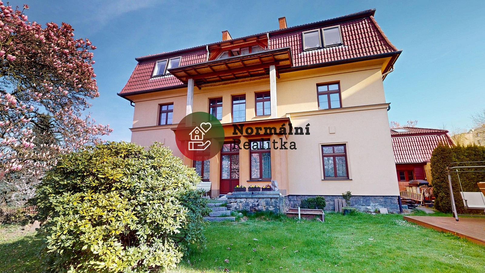 Prodej domu 445 m² s pozemkem 764 m²