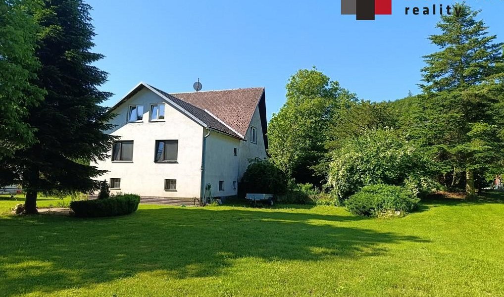 Prodej domu 170 m² s pozemkem 2 841 m², Město Albrechtice – náhled fotky 9