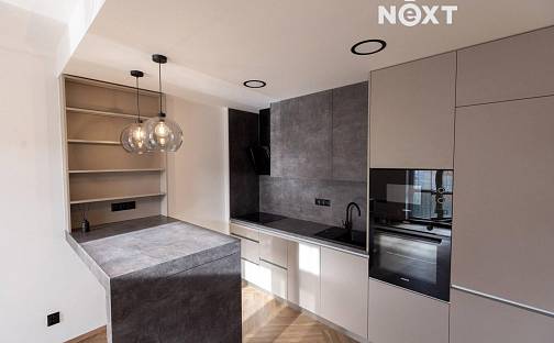 Pronájem bytu 2+kk 41 m², Ševcovská, Zlín