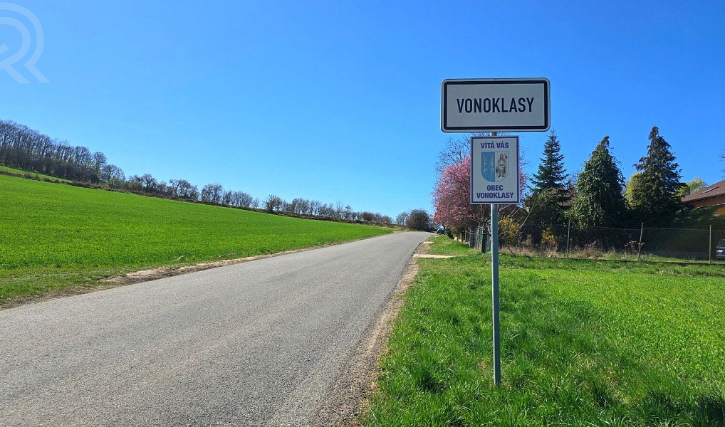 Prodej pole 60 172 m², Vonoklasy – náhled fotky 2