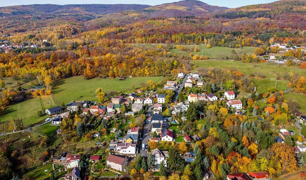 Prodej stavebního pozemku 6 468 m², Košťany – náhled fotky 11