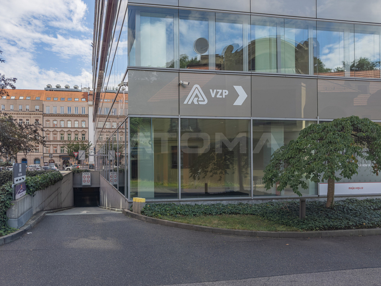 Pronájem kanceláře 315 m² – fotografie 4