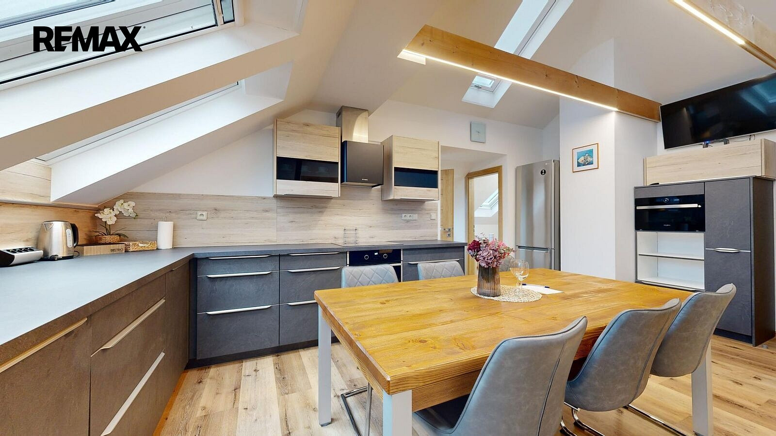 Prodej ubytovacího objektu 655 m²
