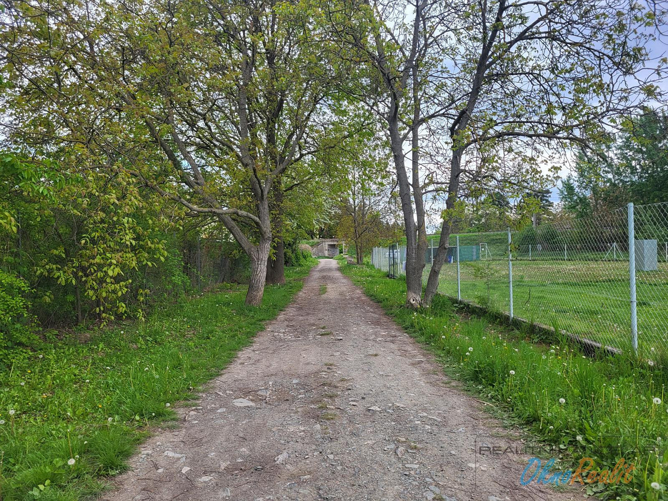 Prodej komerčního pozemku 2 784 m² – fotografie 2