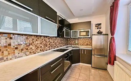 Pronájem bytu 1+kk 42 m², Hornoměcholupská, Praha 10 - Horní Měcholupy