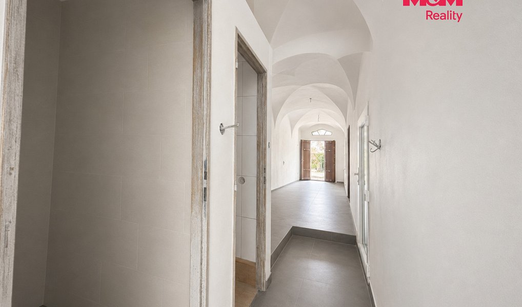 Prodej domu 260 m² s pozemkem 266 m², Kadaň – náhled fotky 4