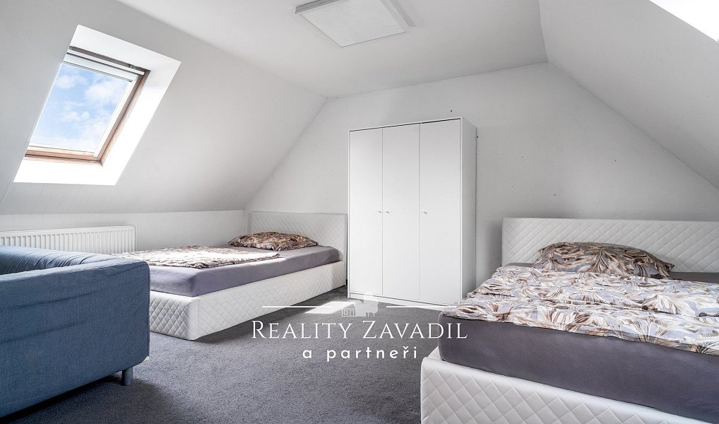 Prodej domu 166 m² s pozemkem 780 m², Žiželice – náhled fotky 8