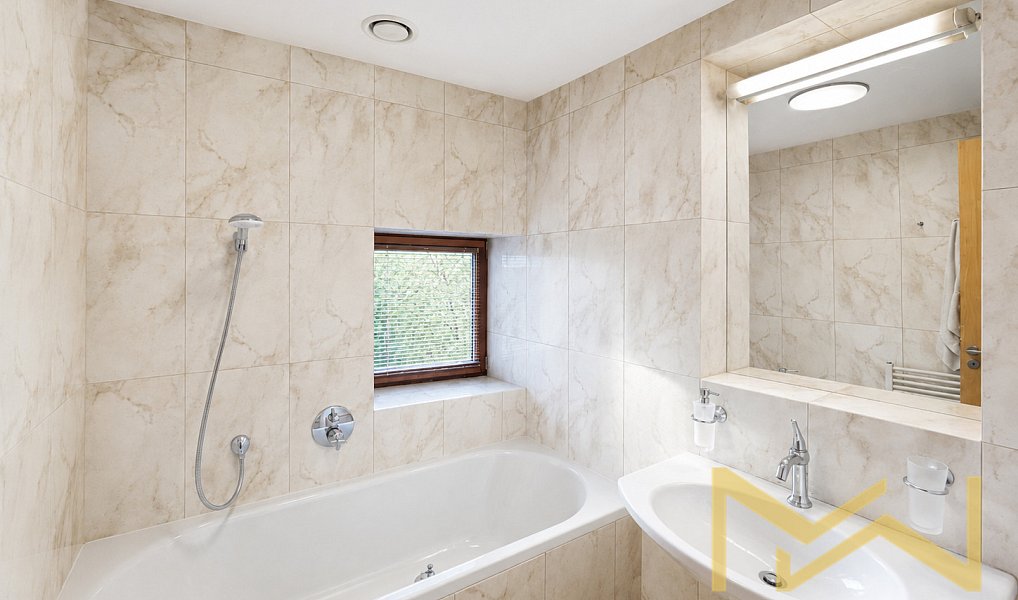Pronájem bytu 2+kk 61 m², Praha – náhled fotky 3
