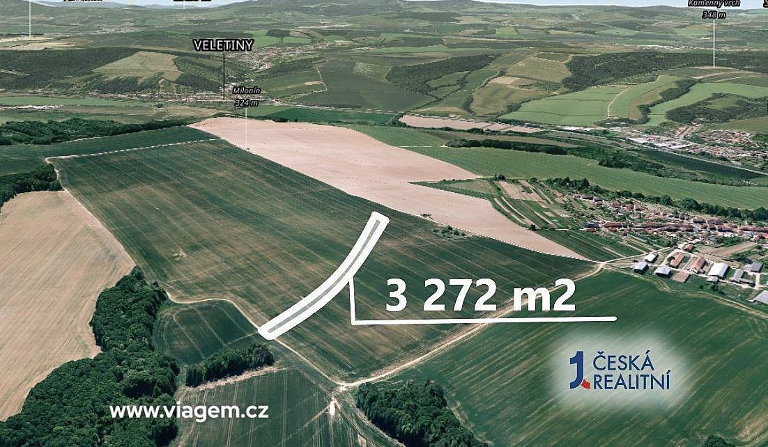Prodej pole 818 m² – pohled 2