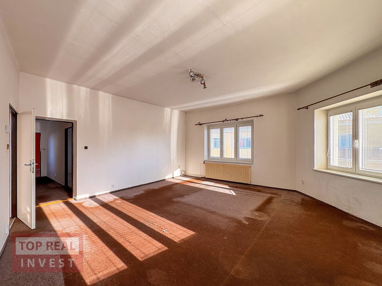 Prodej domu 225 m² s pozemkem 308 m² – fotografie 2
