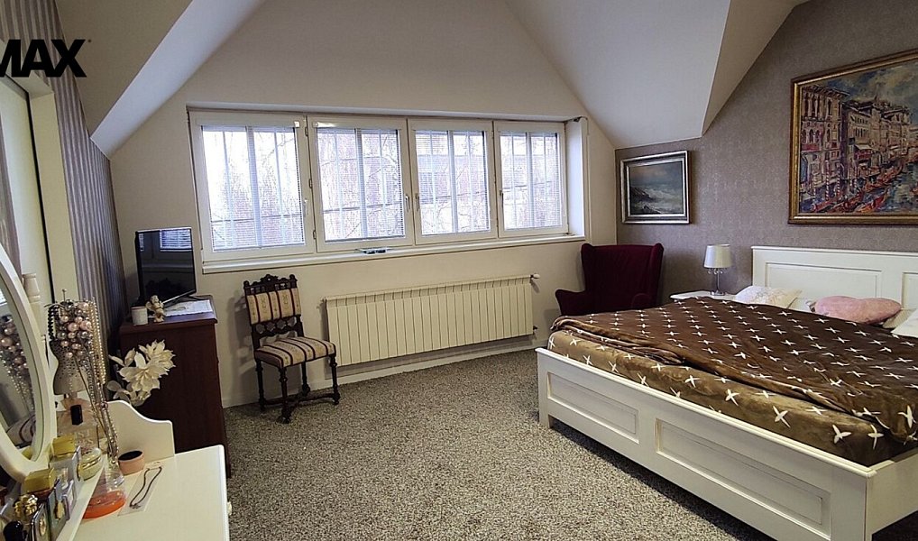 Prodej domu 240 m² s pozemkem 574 m², Rýmařov – náhled fotky 30