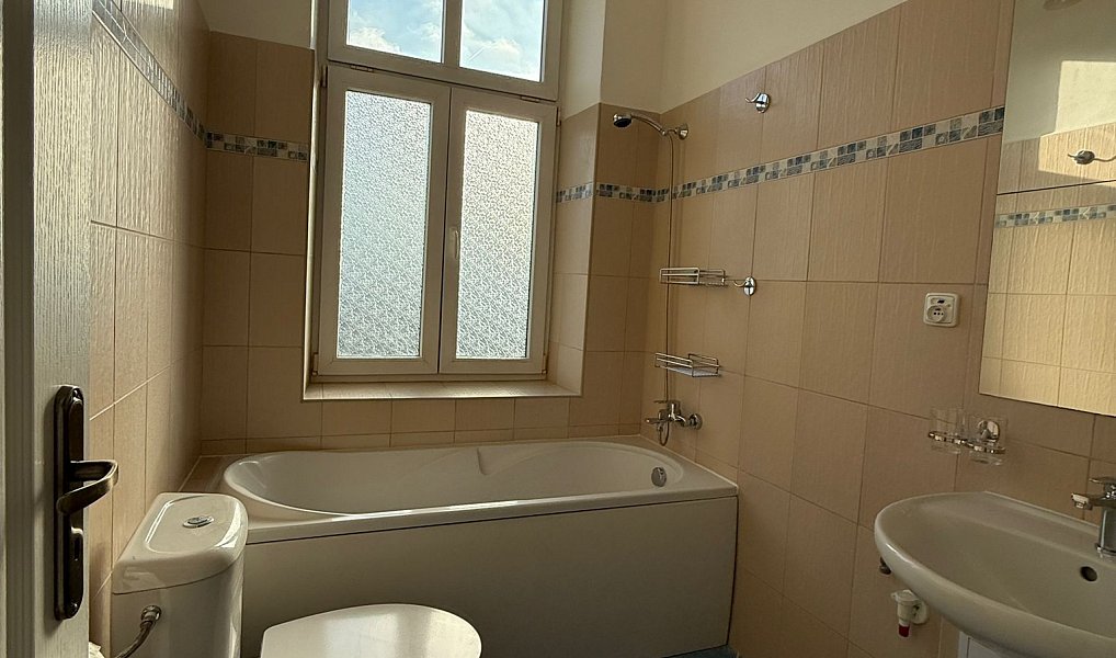 Pronájem bytu 3+1 92 m², Litoměřice – náhled fotky 3