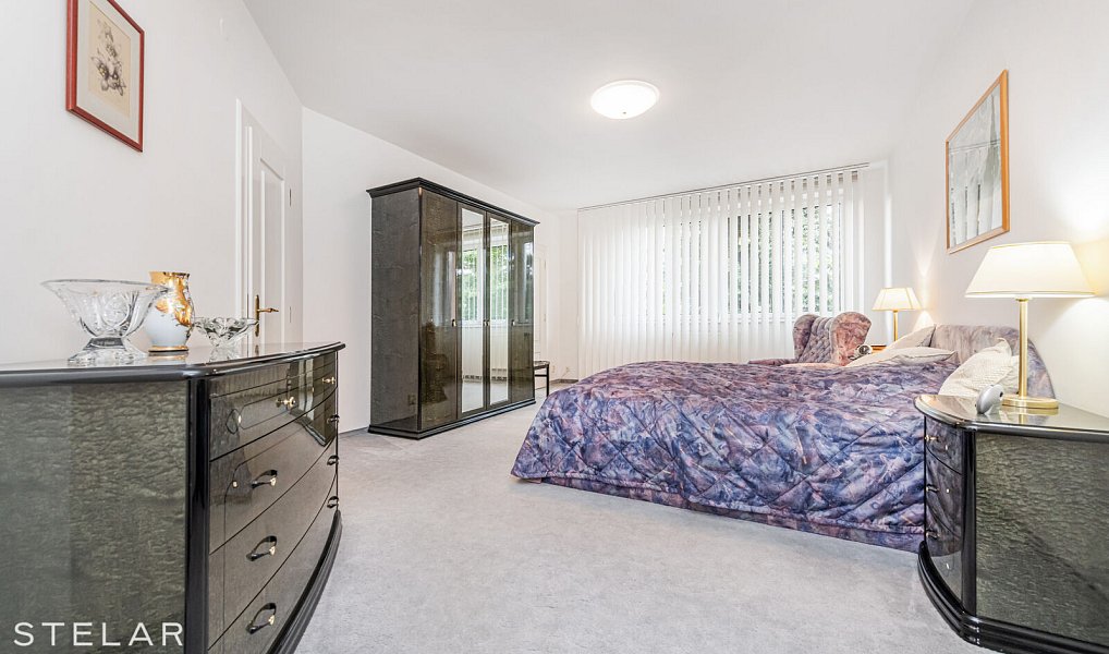 Prodej domu 512 m² s pozemkem 973 m², Jesenice – náhled fotky 26