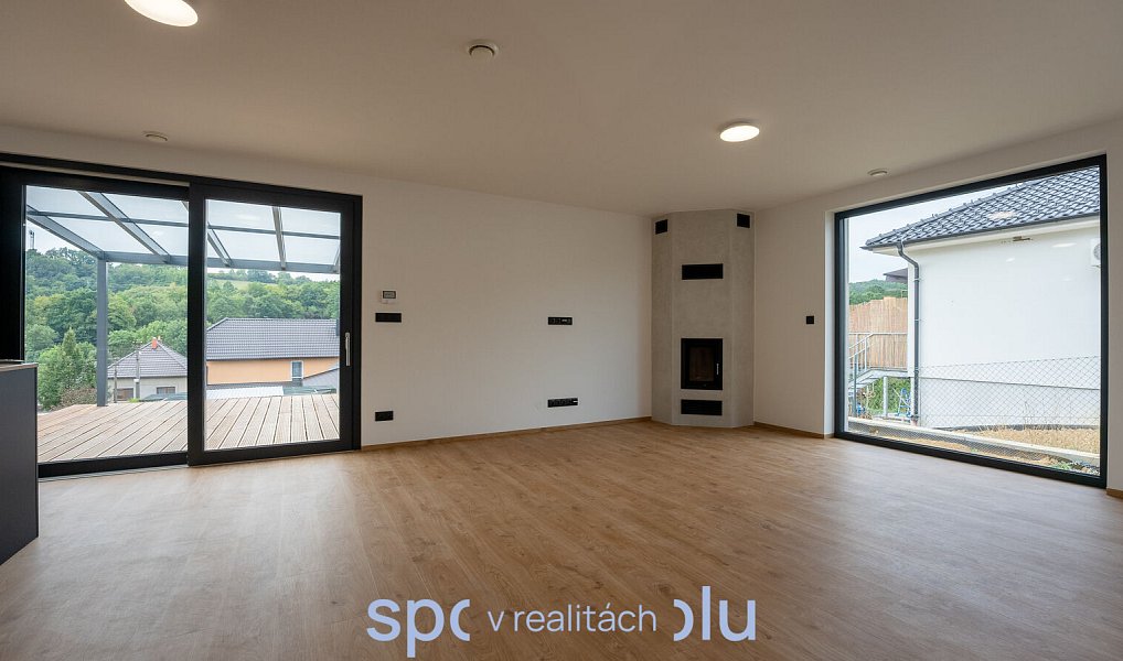 Prodej domu 113 m² s pozemkem 702 m², Zlámanec – náhled fotky 15