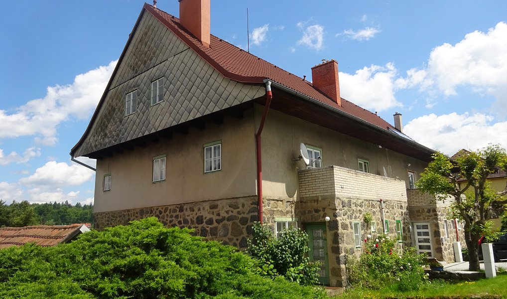 Prodej domu 205 m² s pozemkem 73 m², Družstevní, Velké Meziříčí, okres Žďár nad Sázavou