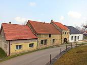 Prodej domu 450m2 s pozemkem 1795m2