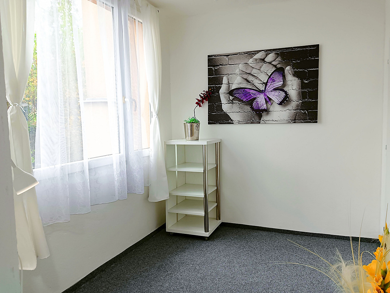 Pronájem pokoje 91 m² – fotografie 4