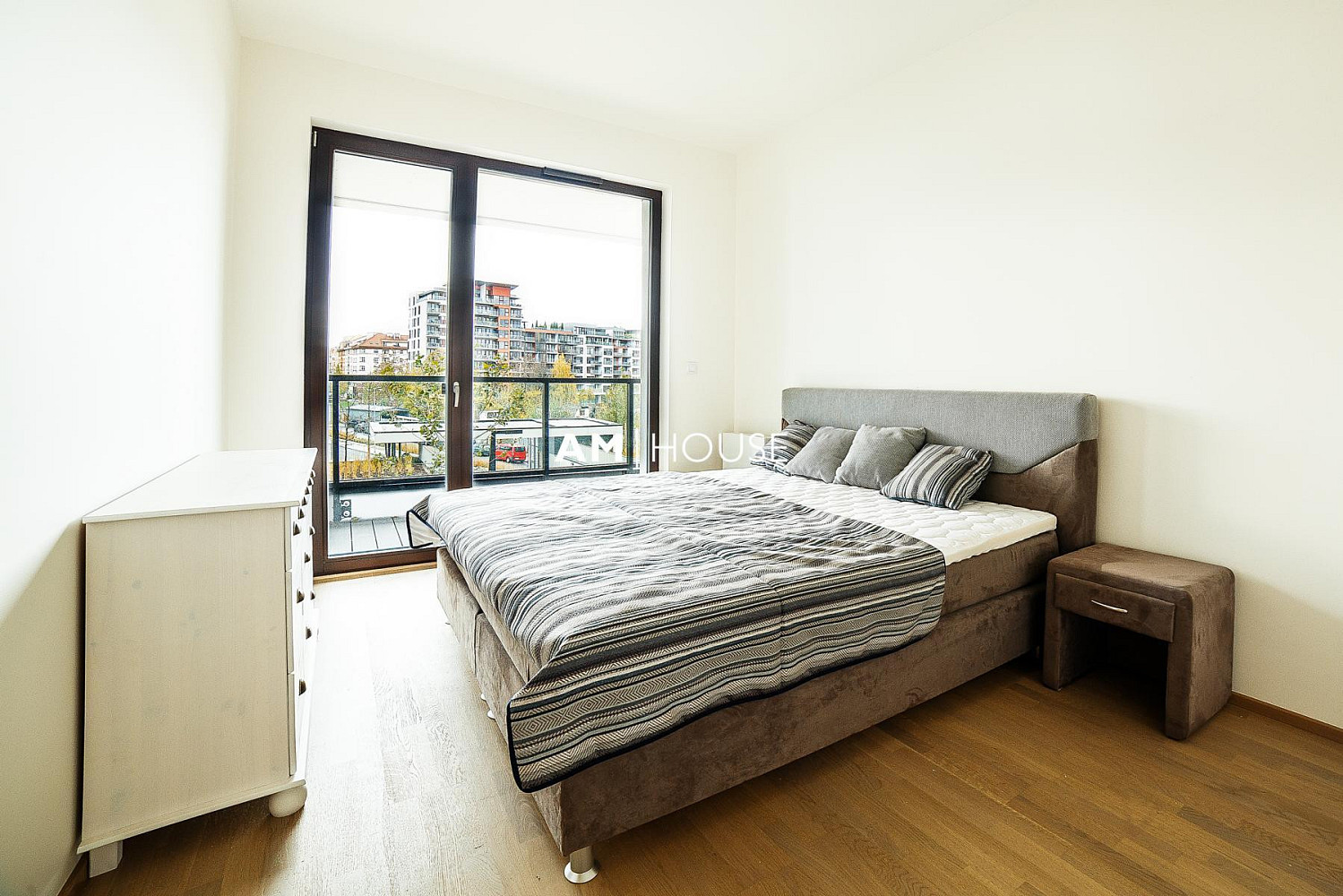 Pronájem bytu 2+kk 52 m² — photo 3