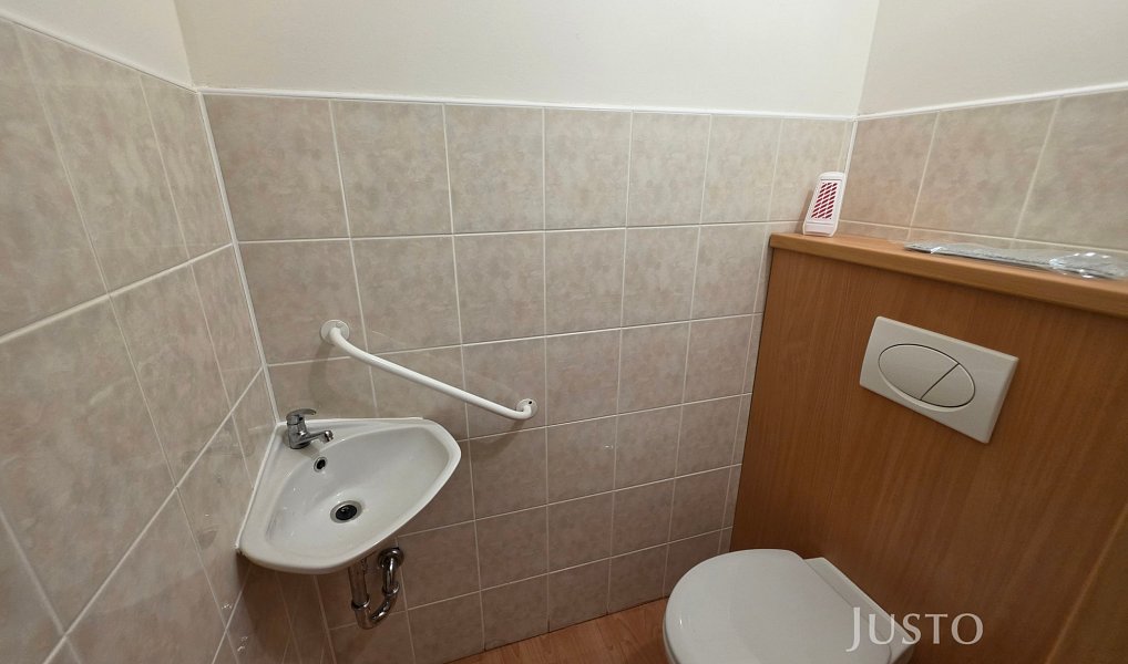 Pronájem bytu 2+kk 62 m², Liberec – náhled fotky 8