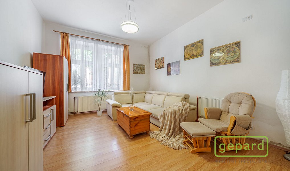 Prodej bytu 1+1 37 m², Karlovy Vary – fotka 1 z 17