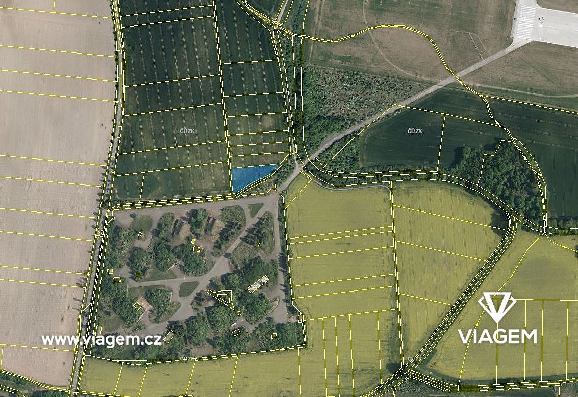 Prodej pole 3 520 m²