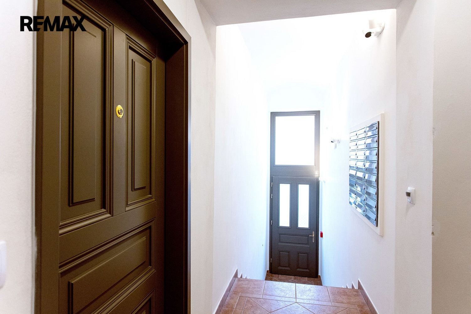 Pronájem kanceláře 16 m² – fotografie 4