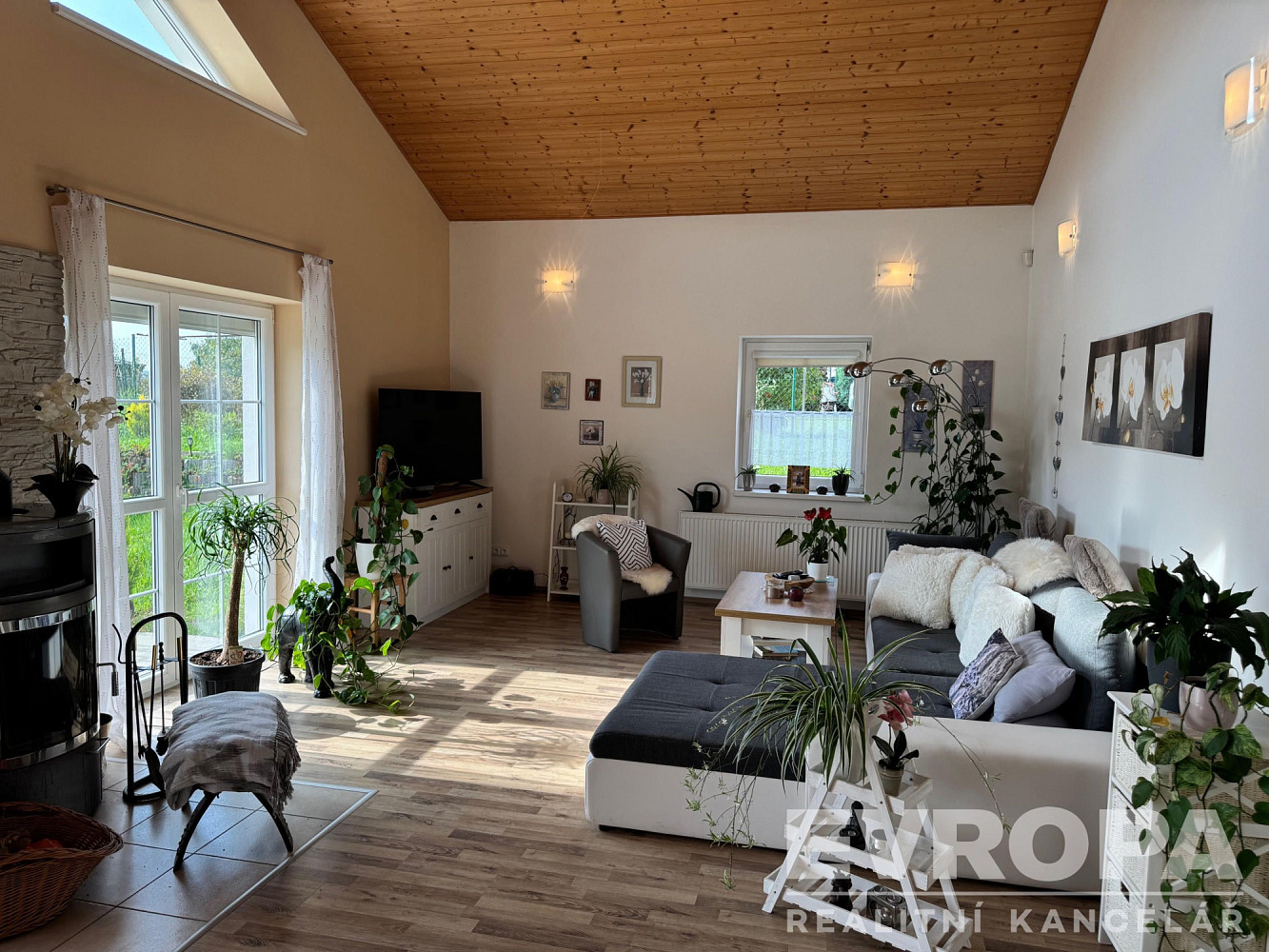 Prodej domu 118 m² s pozemkem 621 m² — photo 2