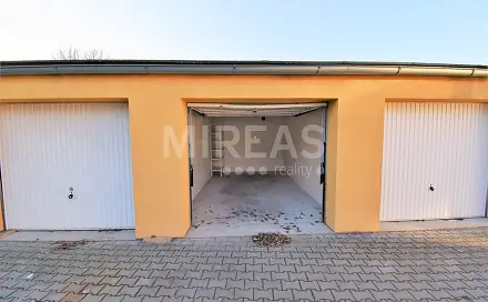 Benátky nad Jizerou, pronájem garáže 18 m2, okr. Mladá Boleslav., Benátky nad Jizerou, okres Mladá Boleslav