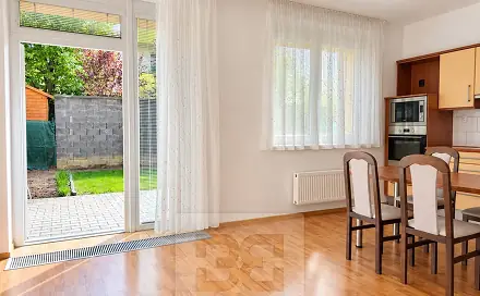 Pronájem bytu 3+kk 90 m²