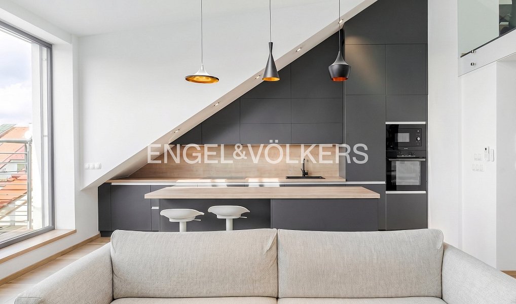 Pronájem bytu 3+kk 123 m², Praha – náhled fotky 2