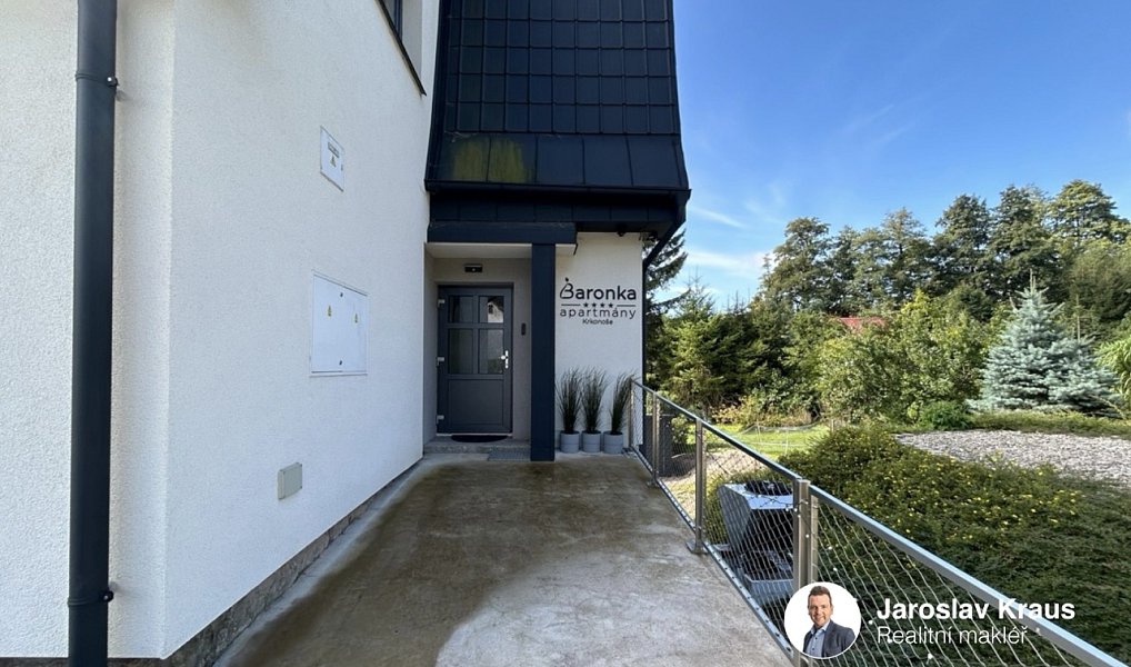 Prodej ubytovacího objektu 373 m², Roprachtice – náhled fotky 10