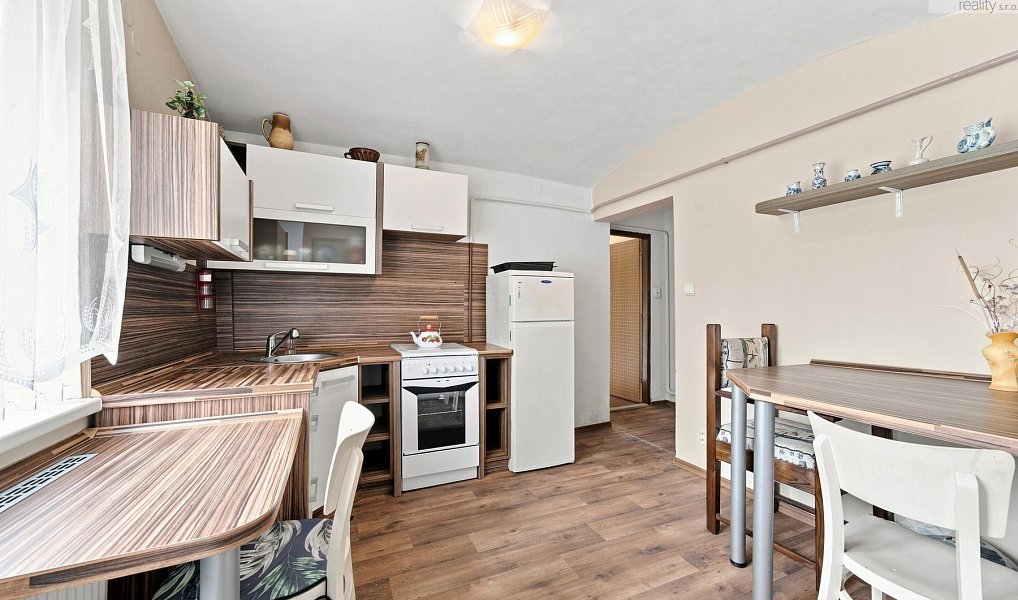Prodej domu 194 m² s pozemkem 221 m², Jeníkov – náhled fotky 7