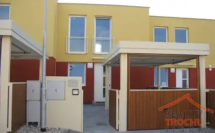 Pronájem domu 85 m² s pozemkem 150 m², U Svodnice, Hradec Králové - Kukleny