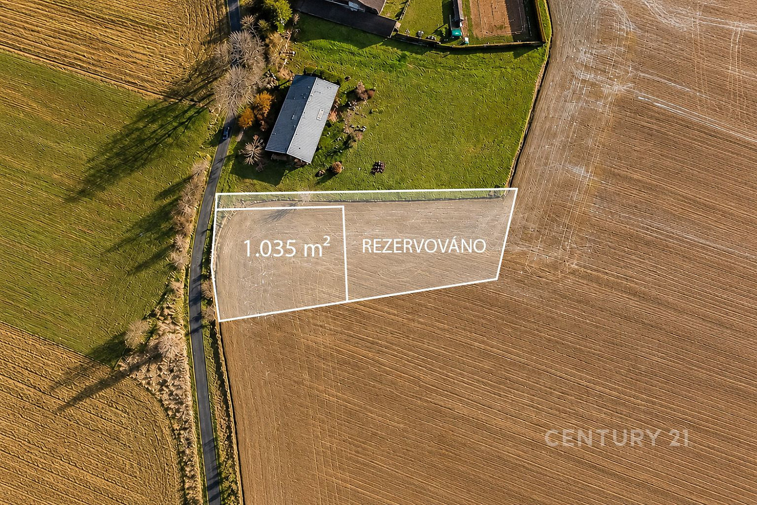 Prodej stavebního pozemku 1 035 m² – fotografie 3